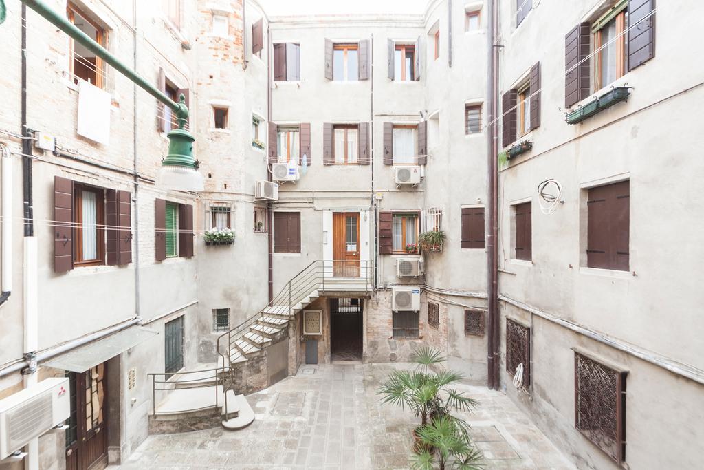 Campiello Chiesa, Venezia By Short Holidays Kültér fotó